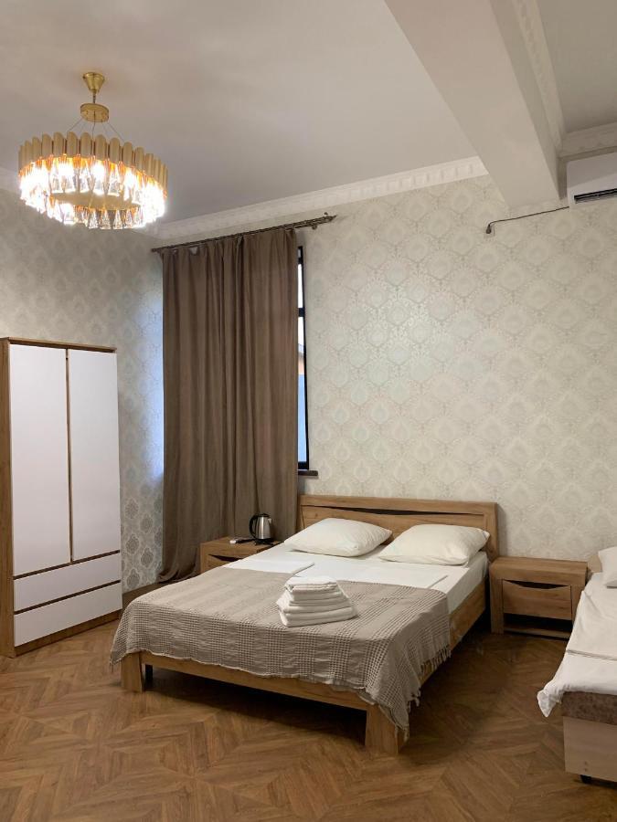 Mini Hotel Amra Pizunda Exterior photo