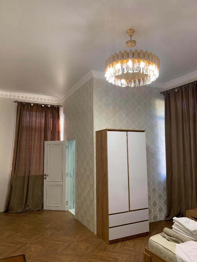 Mini Hotel Amra Pizunda Exterior photo